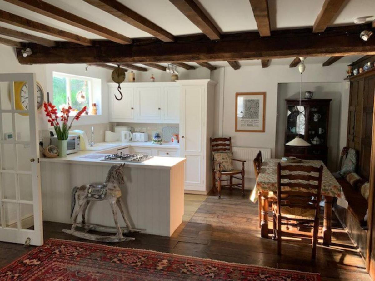Pass The Keys Magical Period House In The Heart Of Ludlow Eksteriør billede