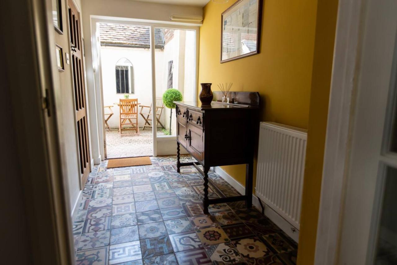 Pass The Keys Magical Period House In The Heart Of Ludlow Eksteriør billede